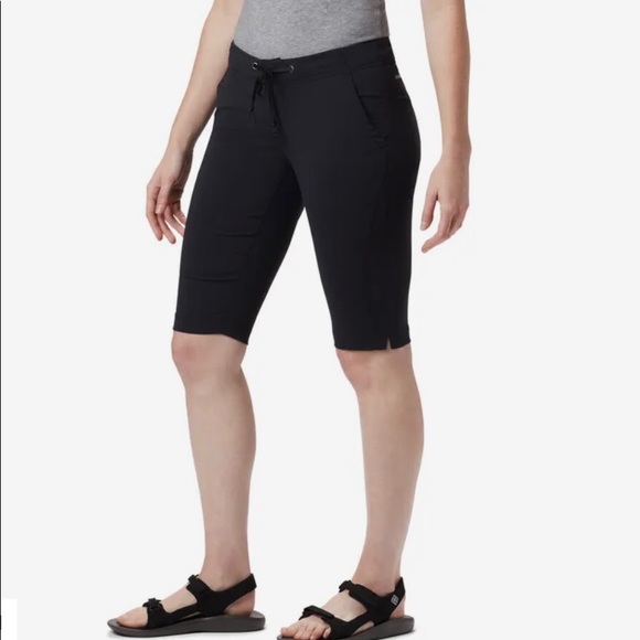 Columbia anytime outdoor shorts. - Picture 3 of 9
